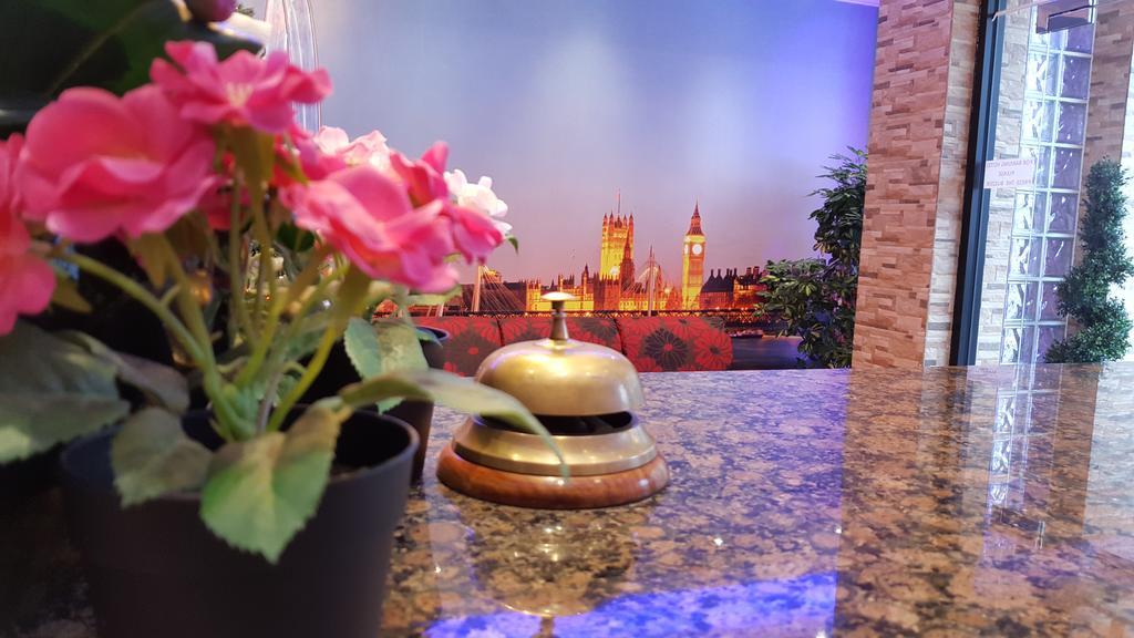 Barking Hotel Ngoại thất bức ảnh