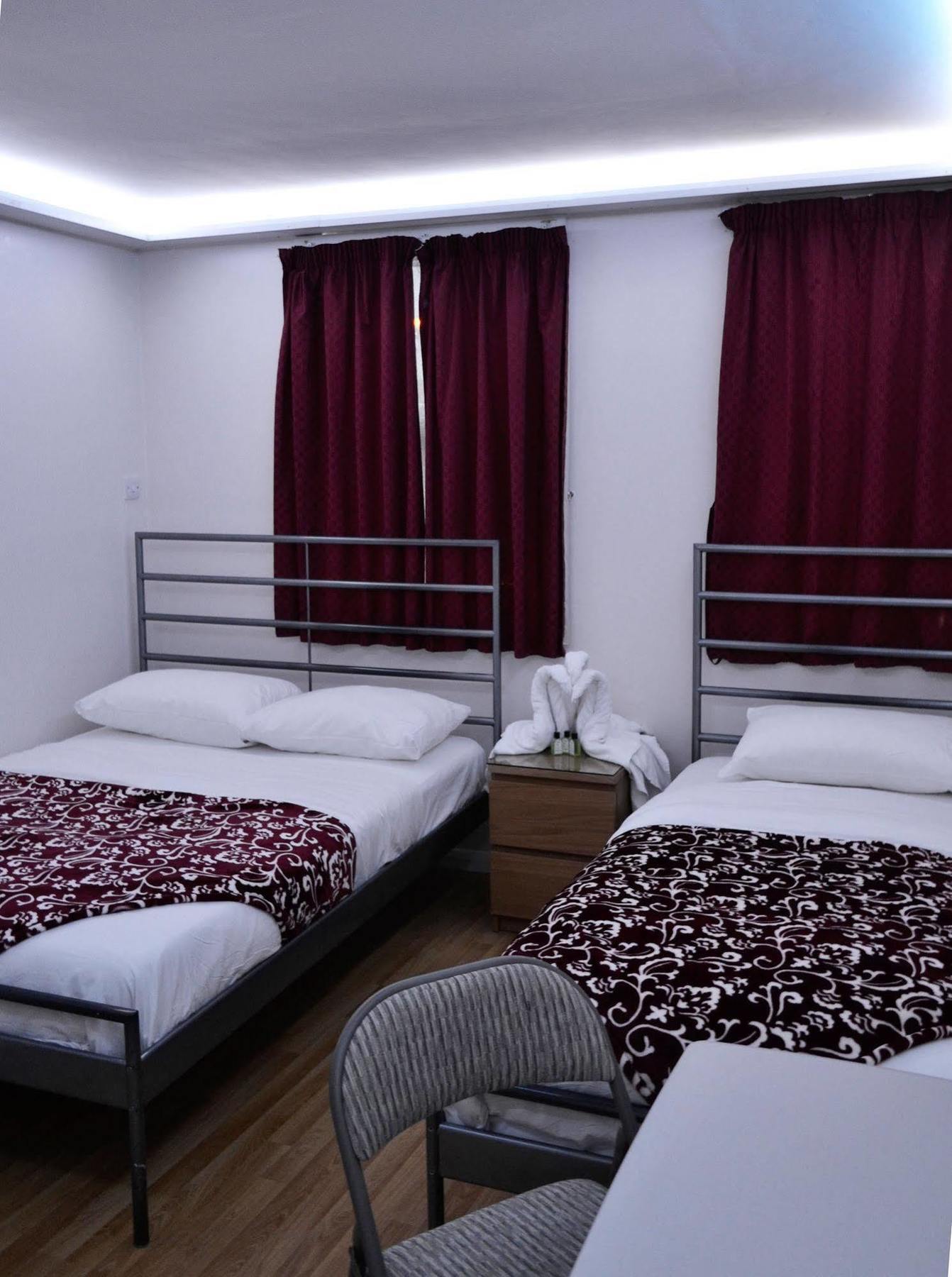 Barking Hotel Ngoại thất bức ảnh